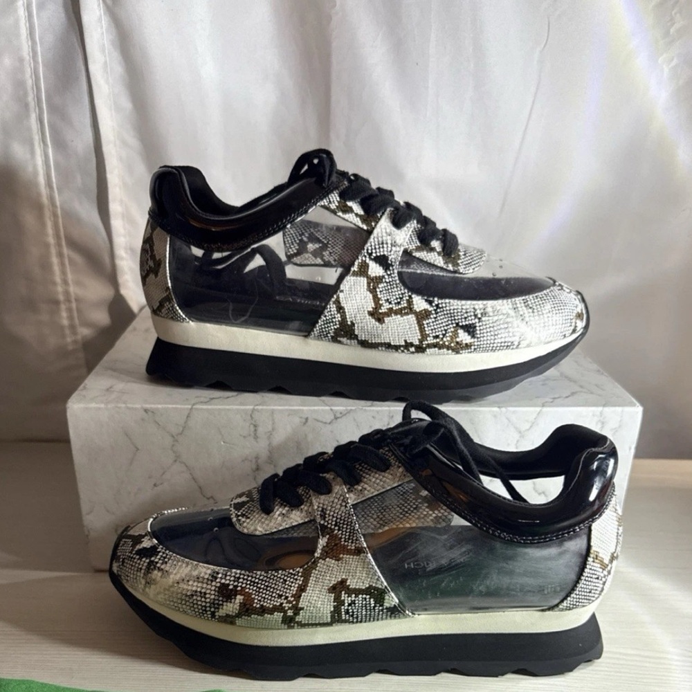 NIB Jessica Rich Women's Sneakers Transparent with Snake Size EU 37 USA 7